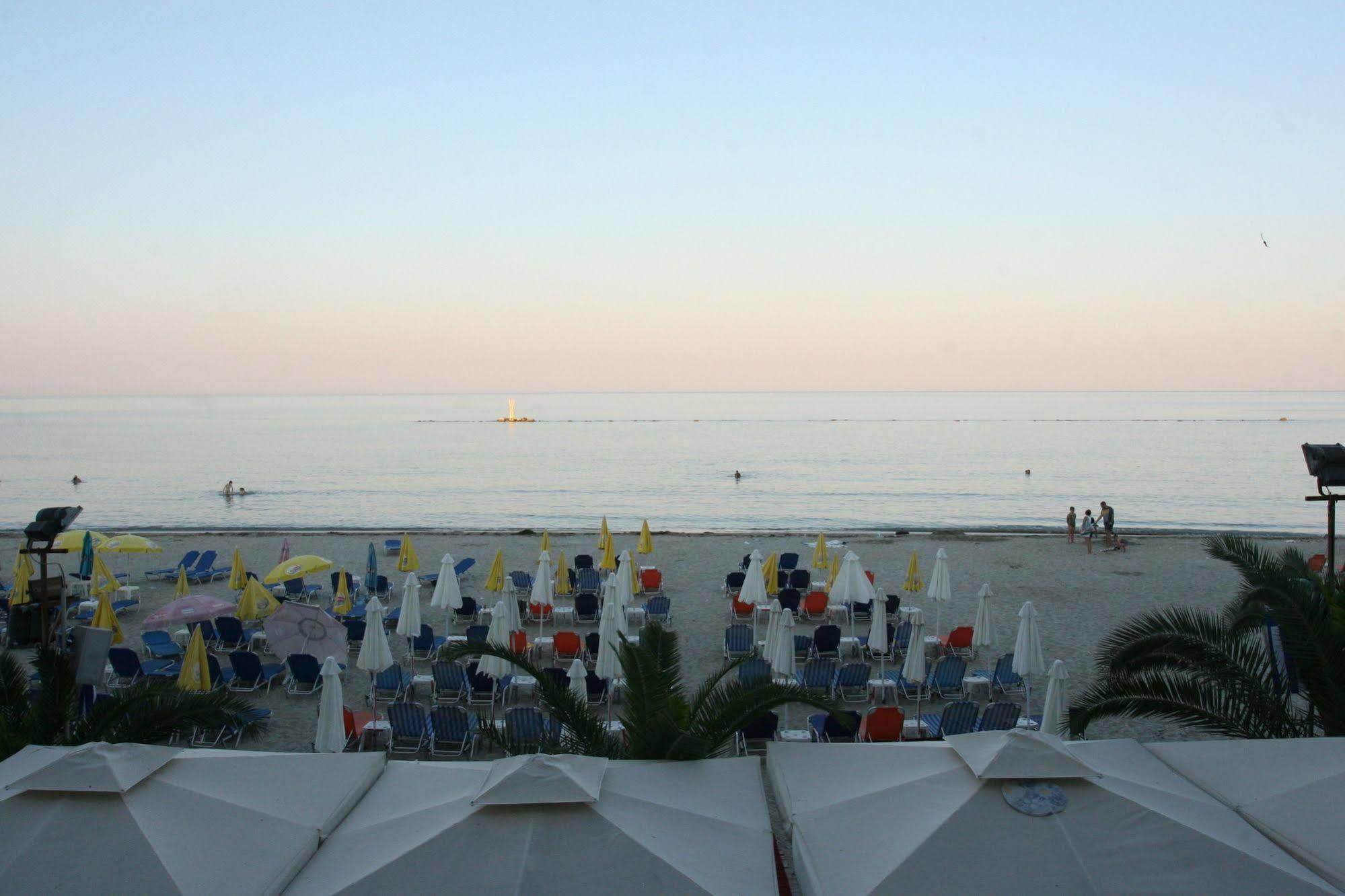 Hotel Zografos Paralia Katerinis Bagian luar foto